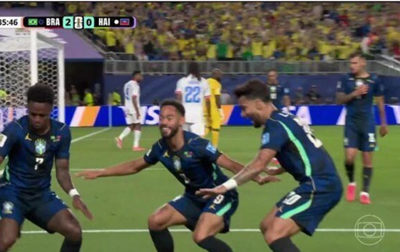 Com gols de Mateus Cunha e Vini Jr, Brasil vence o Haiti e vira líder do grupo; veja