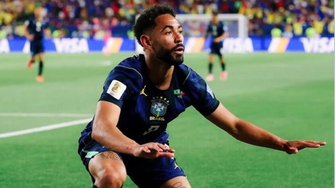 Por que Matheus Cunha comemora gols 'surfando'? Entenda ligação do atacante com o RN