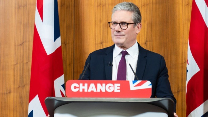 Primeiro-ministro do Reino Unido renuncia e abre crise no governo britânico