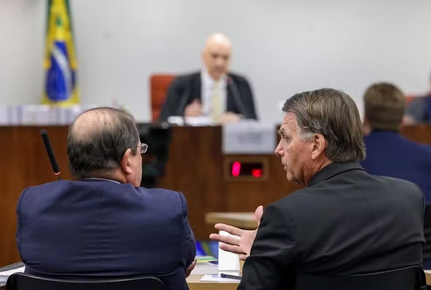 Moraes deve se reunir com advogados de Bolsonaro antes de decidir sobre continuidade de prisão domiciliar humanitária