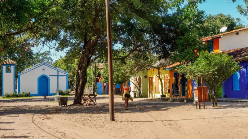     Paraíso turístico dos famosos vive cenário de guerra e esconde lado sombrio que poucos conhecem; saiba onde fica