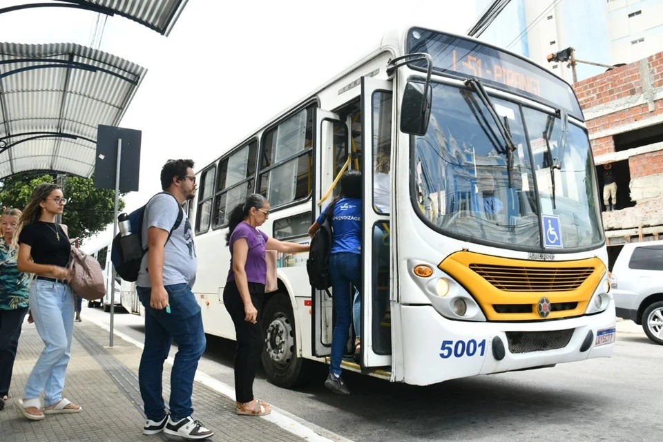 Jogo do Brasil altera operação de ônibus em Natal; confira