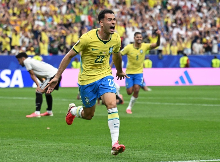 Brasil vira no fim contra o Japão e avança à oitavas da Copa do Mundo