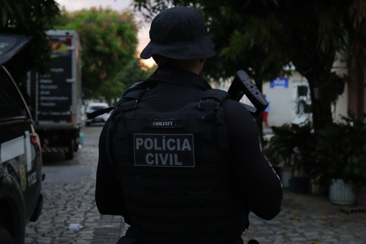 Sogros e casal viram alvo de operação contra venda de óleo lubrificante roubado em Natal
