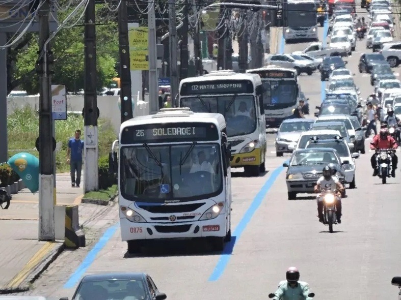 Transporte público de Natal terá mudanças para jogo do Brasil neste domingo; confira