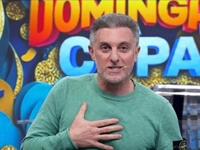 VÍDEO: Huck cita abertura de programa 'mais difícil' da carreira após Brasil ser eliminado na Copa