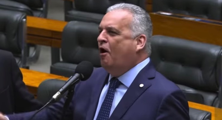[VIDEO] Alfredo Gaspar acusa Lula de proteger criminosos e pede “socorro” aos EUA contra PCC e CV