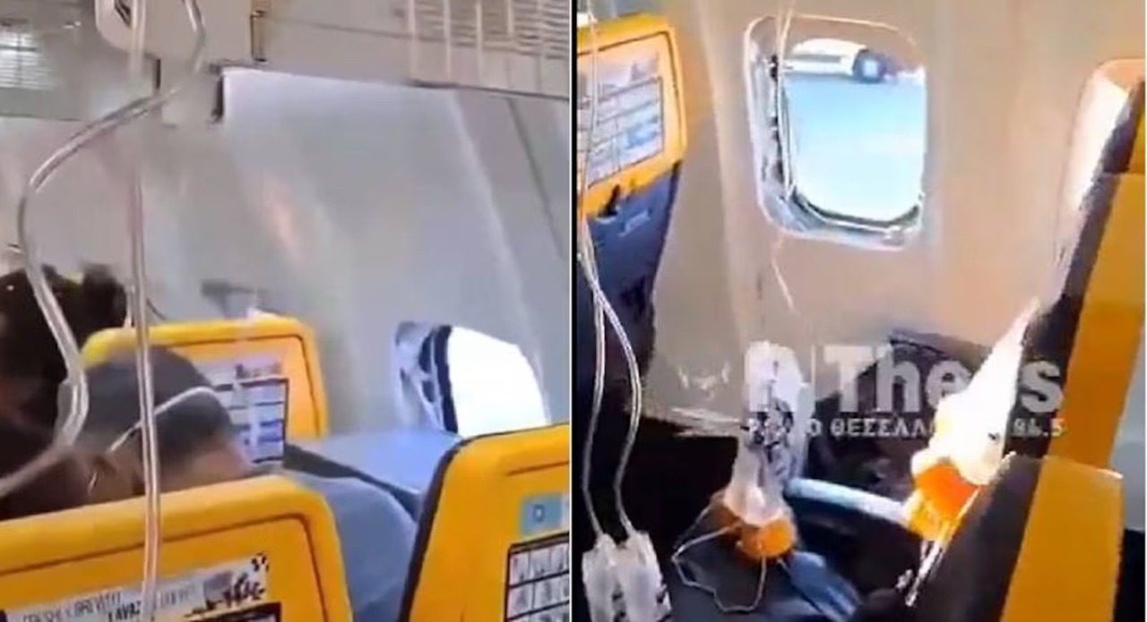 Passageiro quase é sugado para fora de avião após pane em motor quebrar janela