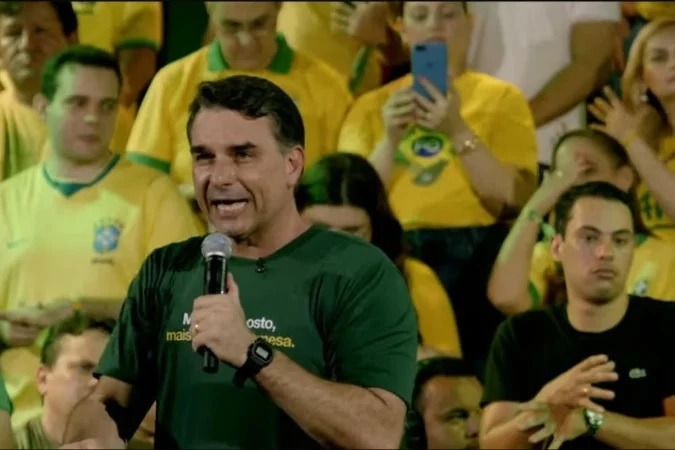 [VÍDEO] No Ceará, Flávio da ultimato as facções: "Têm até 31 de dezembro para meter o pé do Brasil!"