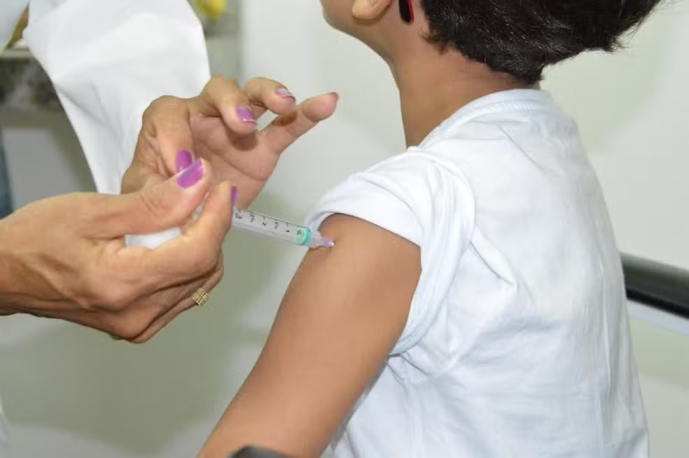 Natal começa a aplicar vacina Pneumo 20 nesta segunda-feira 13; veja quem pode receber