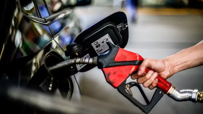 Governo deve aumentar etanol na gasolina para 32%; veja quais carros podem sentir os efeitos