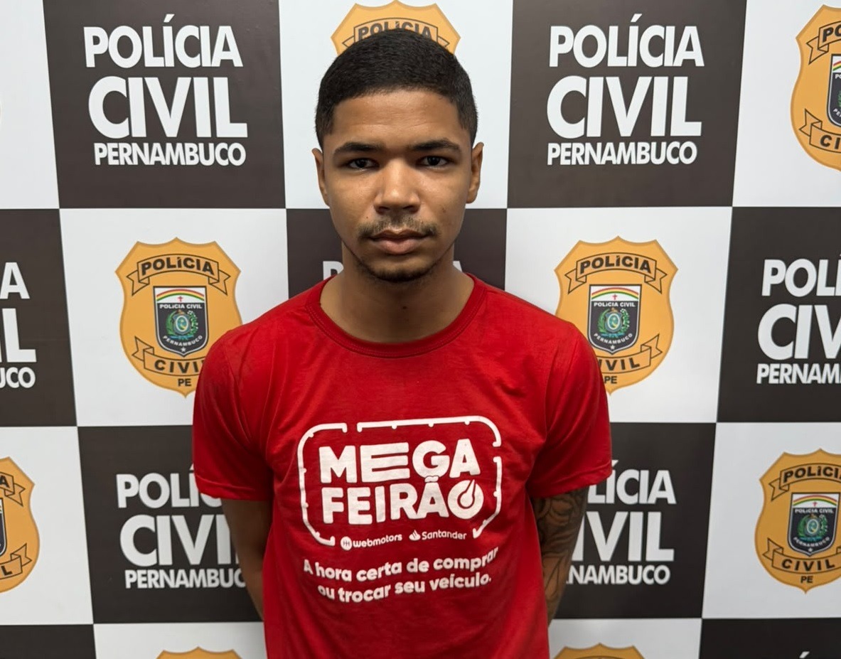 Homem que matou companheira de 22 anos na frente da casa de amiga no RN é preso em Recife