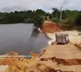 VÍDEO: Barragem do Açude Outeiro em Canguaretama rompe após fortes chuvas