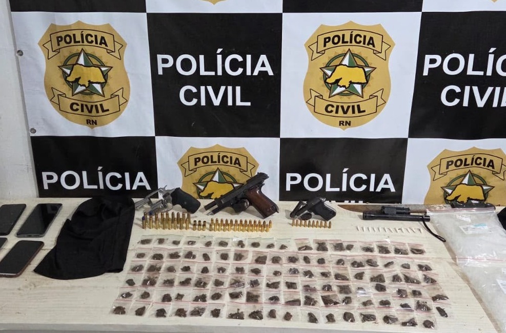 Suspeitos de facção são presos armados em uma das praias mais famosas do RN