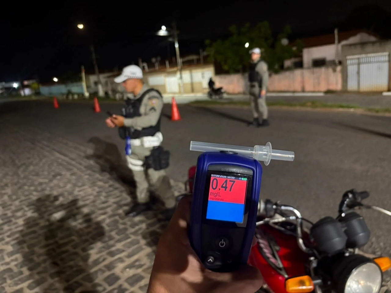 Homem embriagado e sem CNH é preso na Grande Natal com moto irregular há 21 anos