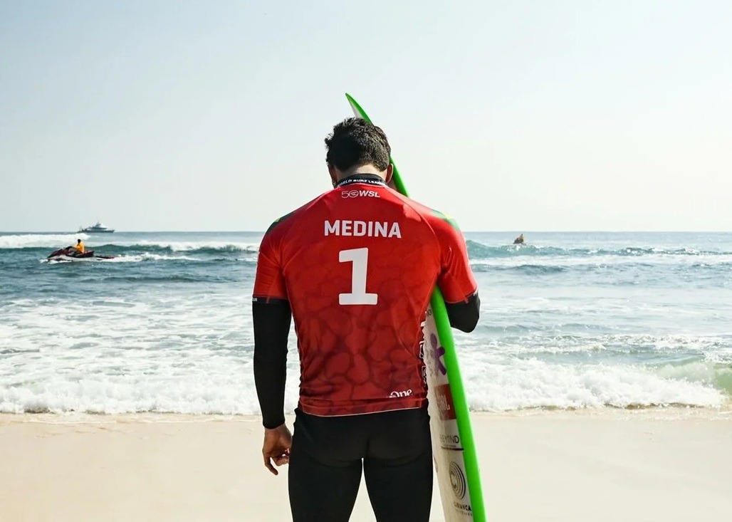 Gabriel Medina sofre ferimento na cabeça durante treino