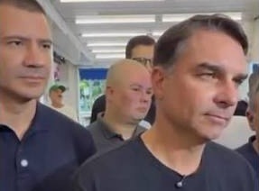 [VÍDEO] IRONIA: “Filiaram um cara com votos num partido sem votos”, diz Flávio sobre fraude no Missão