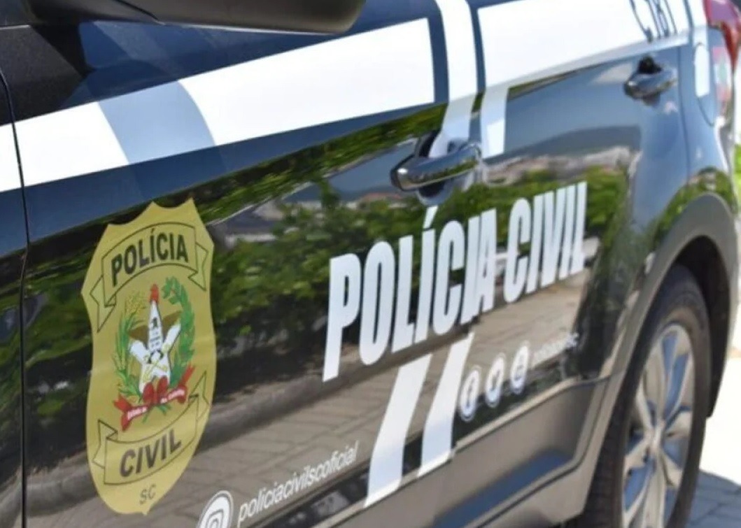 Mulher desliga oxigênio e injeta líquido para matar irmão com câncer