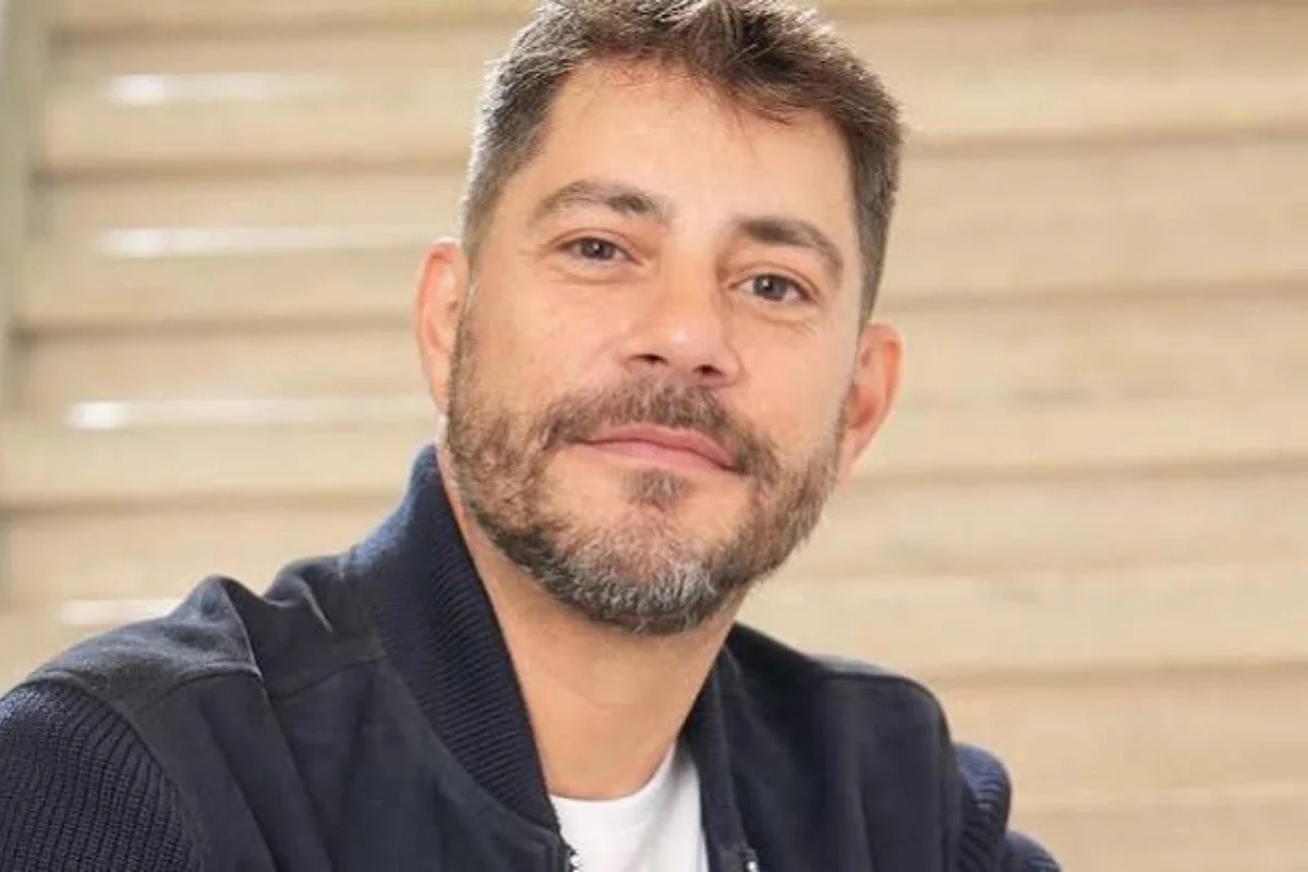 [VÍDEO] Evaristo Costa anuncia que vai produzir “conteúdo adulto”