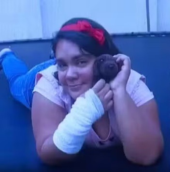 Mulher que fingiu ser menina de 12 anos é condenada a um ano de prisão