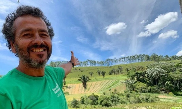 Ator famoso compra fazenda degradada há quase 30 anos, recupera nascente e ‘prepara terreno’ para receber 200 mil árvores nativas