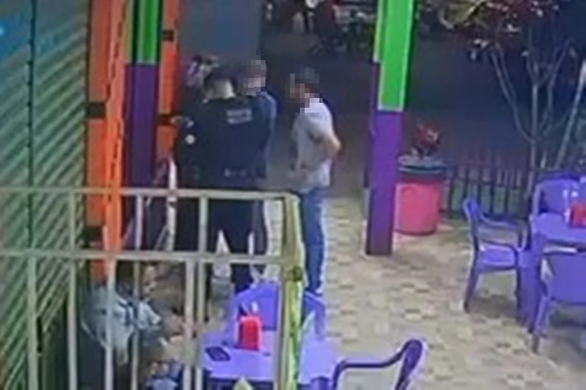 PM apura ação de soldado que multou carro 9 vezes para ajudar amigo 