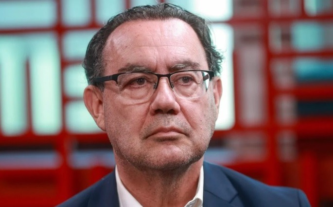 Buscas por Augusto Cury disparam mais de 1.000% no Google após debate presidencial na Band