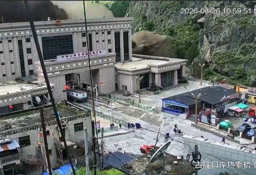 VÍDEO: Enchente no Nepal deixa dezenas de mortos e centenas de desaparecidos; veja imagens