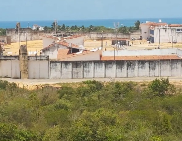 Briga entre internos provoca gritaria e tensão no presídio de Alcaçuz