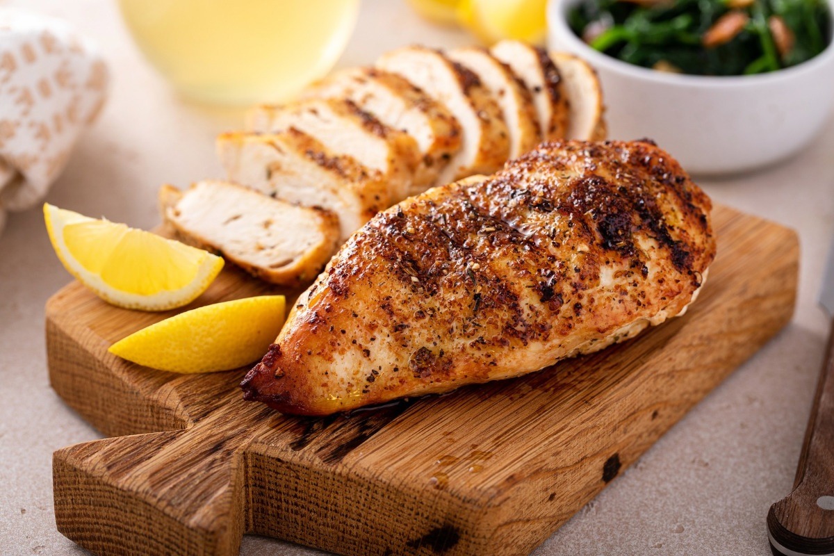 Frango, bovina, suína ou peixes: nutri revela qual carne tem mais proteína