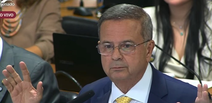 [VÍDEO] Rogério Marinho responde a presidente: "Lula, ou você é burro, ou é mal-intensionado"