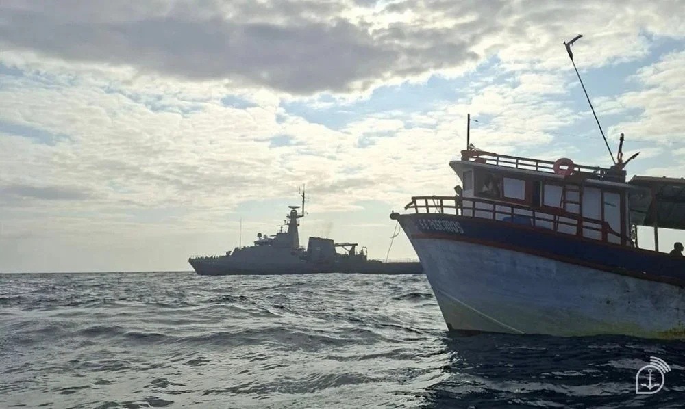 Operação da Marinha coordenada de Natal localiza barco pesqueiro desaparecido com seis tripulantes
