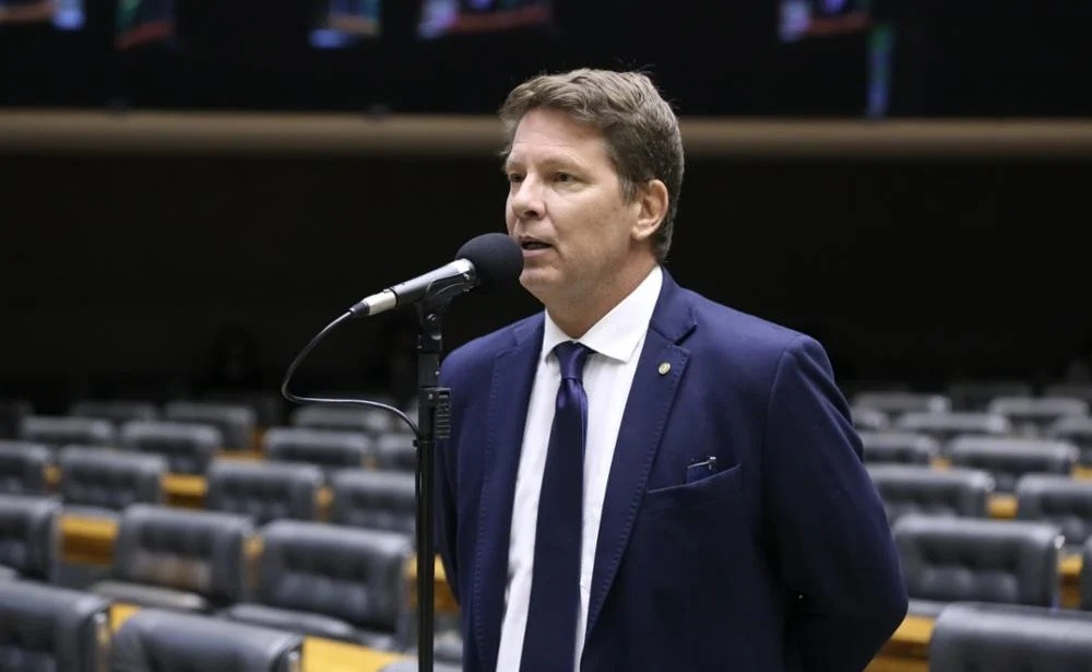 Operação da PF mira Mario Frias e produtora do filme 'Dark Horse'