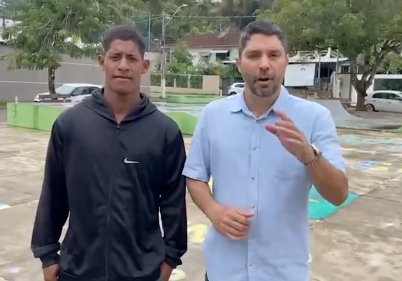 Homem acha e devolve dinheiro perdido por pedreiro: era para pagar pensão da filha