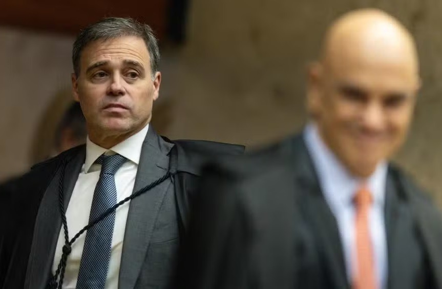Mendonça diz a Fachin que retirar sigilo de todas as mensagens de Vorcaro pode ‘tumultuar’ julgamento de Moraes marcado para...