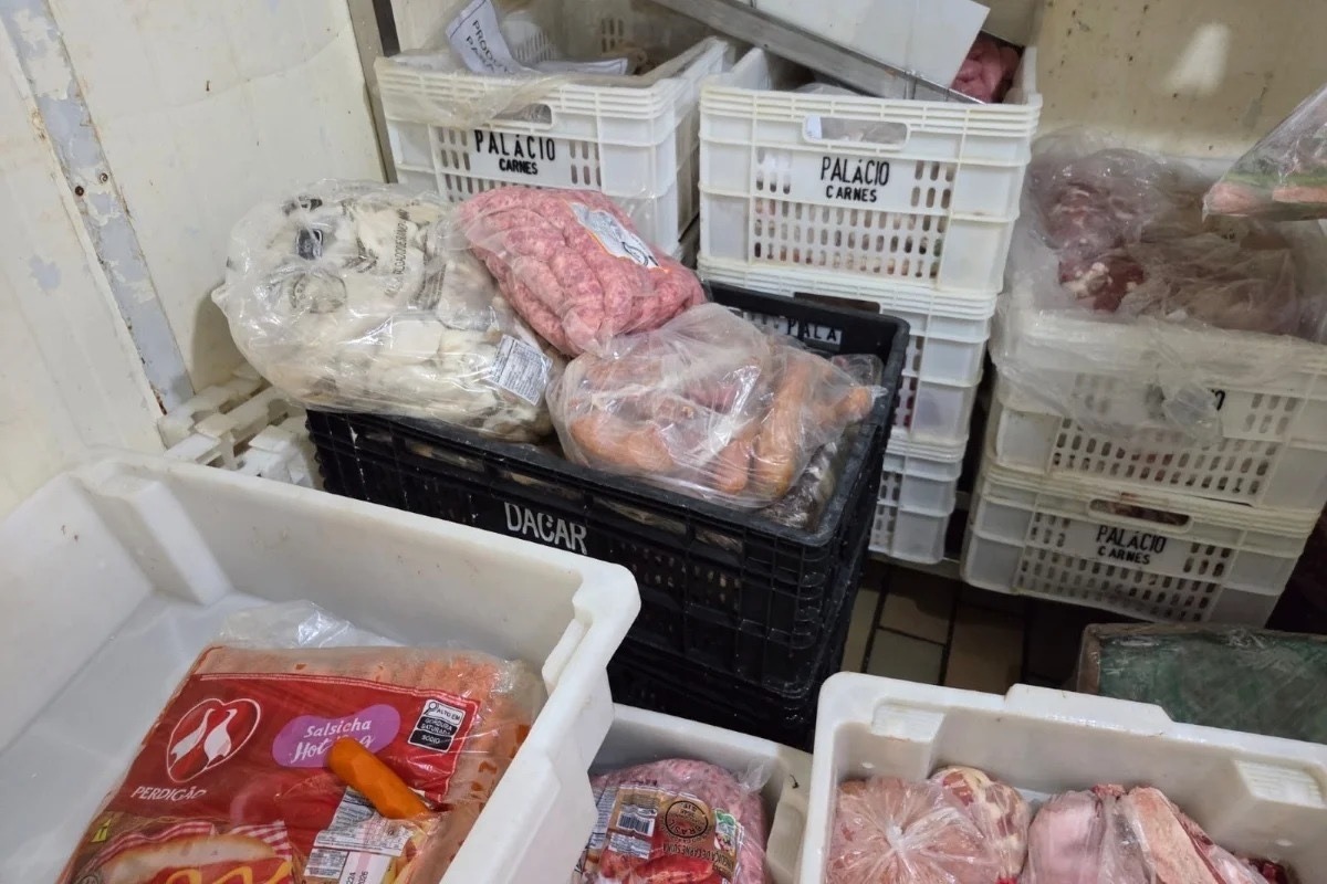 [VÍDEO] "Carne podre": açougue moía coração de porco e vendia como hambúrguer