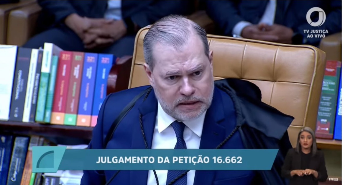 Toffoli segue Nunes Marques e também se declara impedido de participar de julgamento de Moraes
