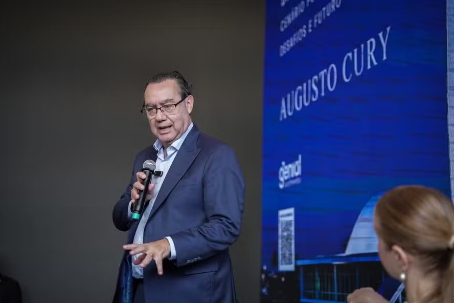 Lula ou Flávio Bolsonaro: A posição de Augusto Cury no segundo turno