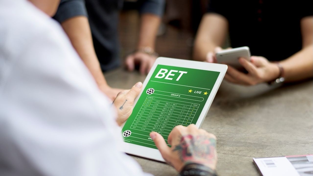 Governo pede derrubada de 5 mil sites após proibição de bets