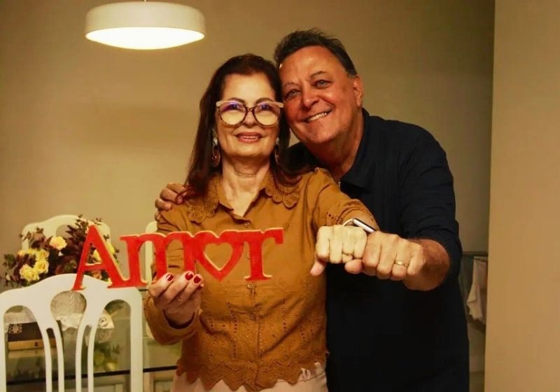 Namorados na adolescência se reencontram após 52 anos e se casam
