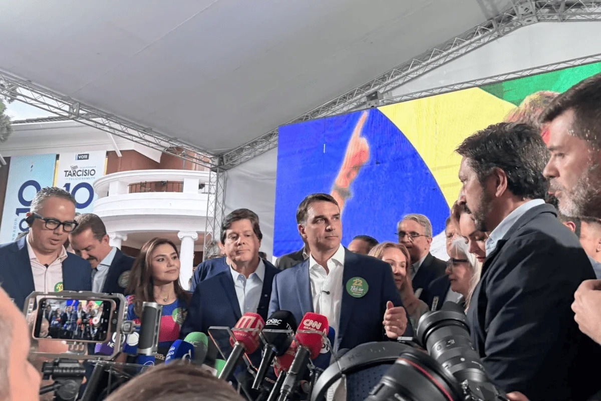 Flávio diz que PCC vai votar em Lula no 2° turno: "Se sentem protegidos"