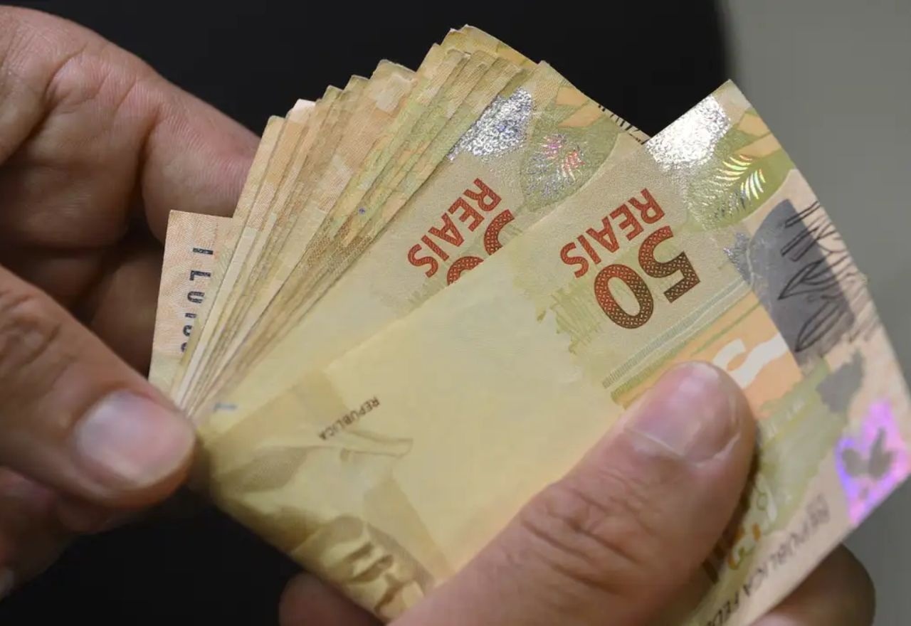 Dinheiro esquecido em bancos chega a R$ 5,8 bilhões; saiba como consultar se tem valor a receber