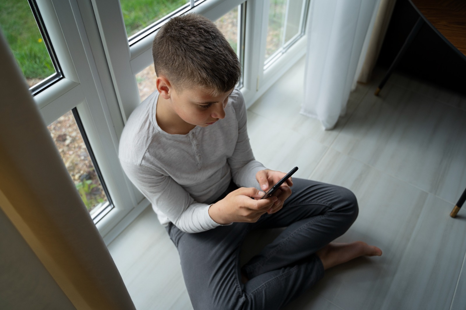 Um em cada três adultos no Nordeste conhece criança vítima de bullying virtual 