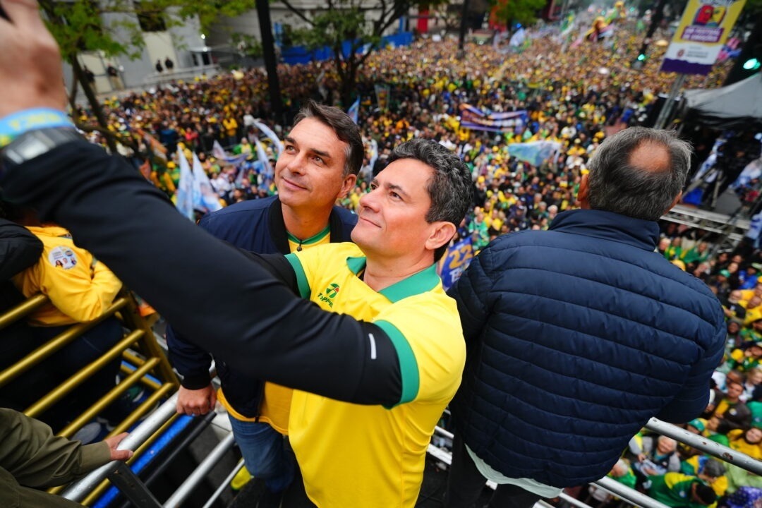 Moro cobra Lula a abrir sigilo bancário de Lulinha