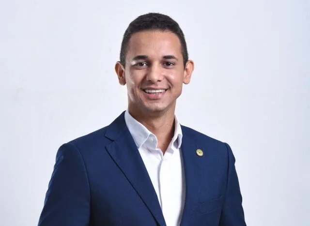 Allyson agradece ao RN por mais de 1 milhão de votos e reconhece o resultado das urnas