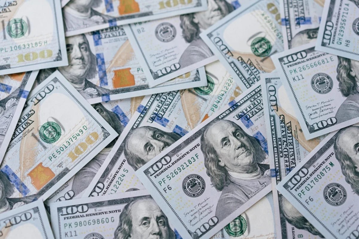 Dólar abre em queda, a R$ 5,36, ainda sob eco de resultado das eleições