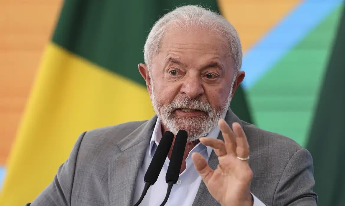 Pix de até R$ 5 mil para MEIs anunciado por Lula pode deixar parte dos microempreendedores de fora, com repasses...
