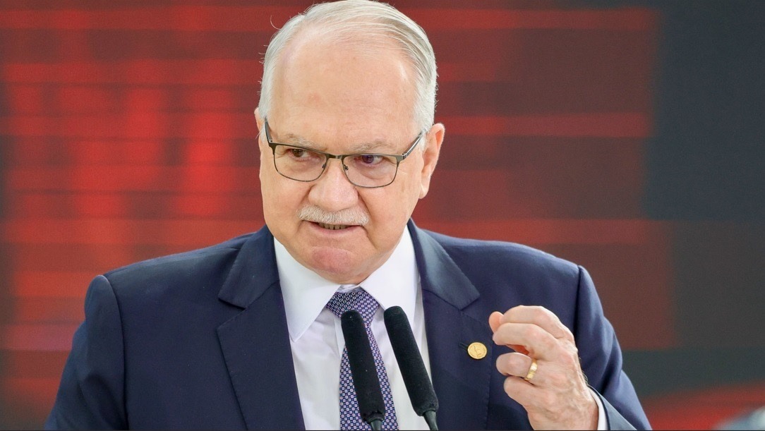 Fachin arquiva inquérito contra Eduardo Bolsonaro no STF
