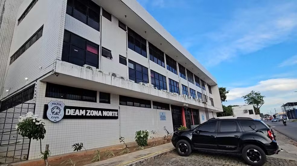 Mulher é morta com golpes de machado, e companheiro é suspeito do crime