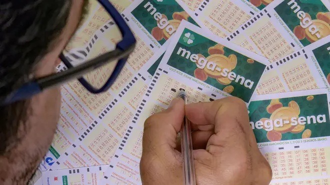 Mega-Sena: aposta simples ganhou R$ 324,8 milhões; veja números sorteados